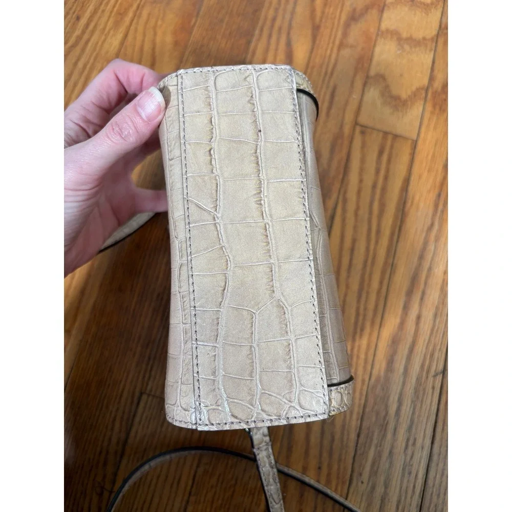 Kate Spade Perri Lane Rosey Beige Croc Embossed Leather Camera Crossbody‎ Bag